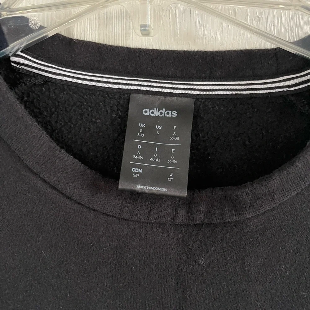 Adidas Sweatshirt - Picture 3 of 4